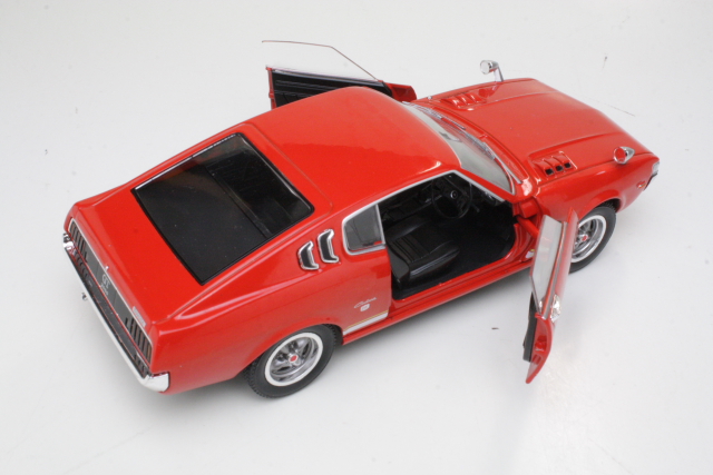 Toyota Celica LB2000 GT 1973, punainen
