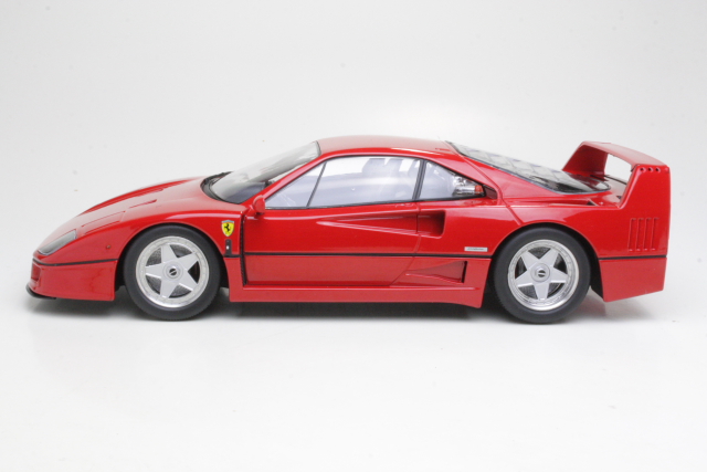 Ferrari F40 1987, punainen