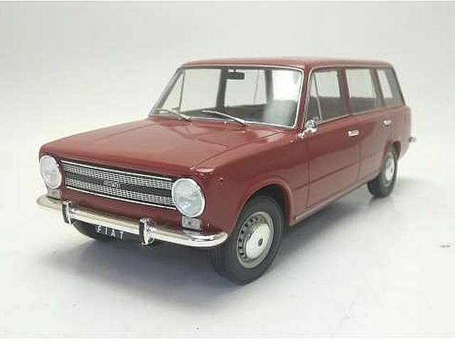 Fiat 124 Familiare 1972, punainen Fiat 124 Familiare 1972, punainen
