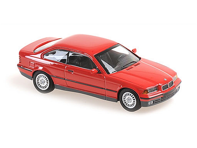 BMW 3-Series Coupe 1992, punainen BMW 3-Series Coupe 1992, punainen