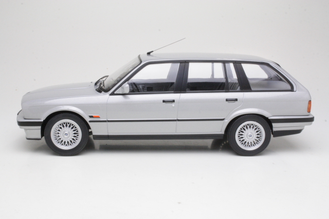 BMW 325i Touring (e30) 1991, hopea