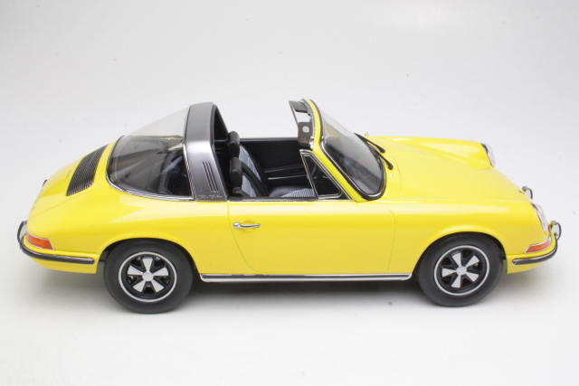 Porsche 911E Targa 1969, keltainen