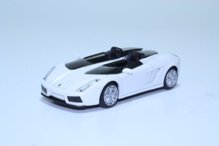 Lamborghini Concept S, valkoinen