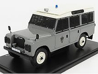 Land Rover Santana 109 II Series SW Policia Armada 1976