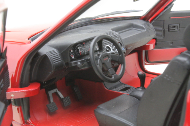 Peugeot 205 GTi 1.9 1991, punainen