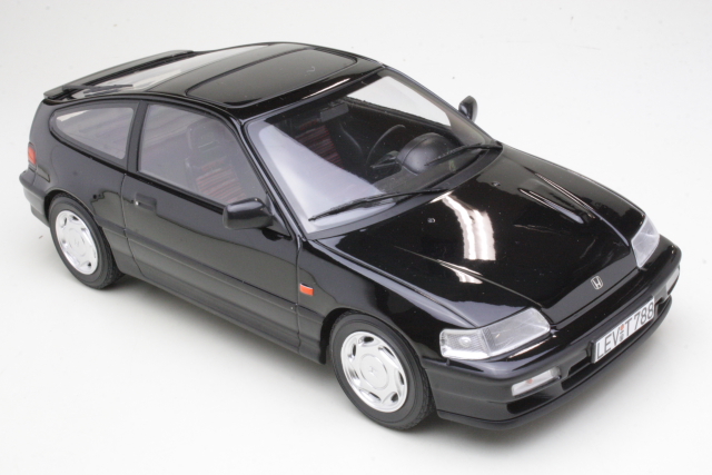 Honda CRX 1990, musta