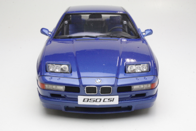 BMW 850 CSI (e31) 1990, sininen