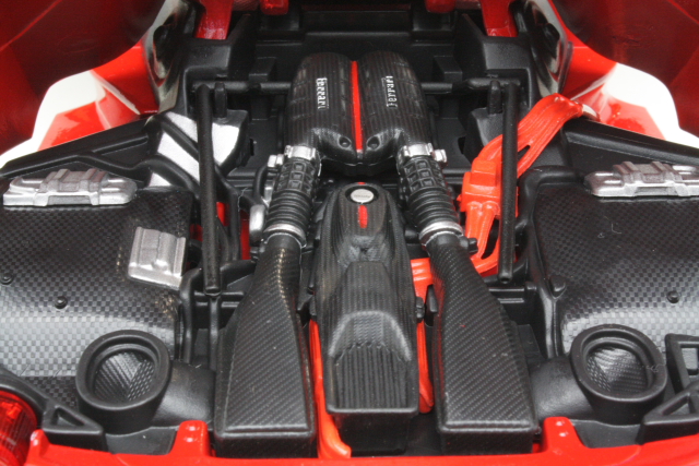 Ferrari LaFerrari 2013, punainen/mustat vanteet
