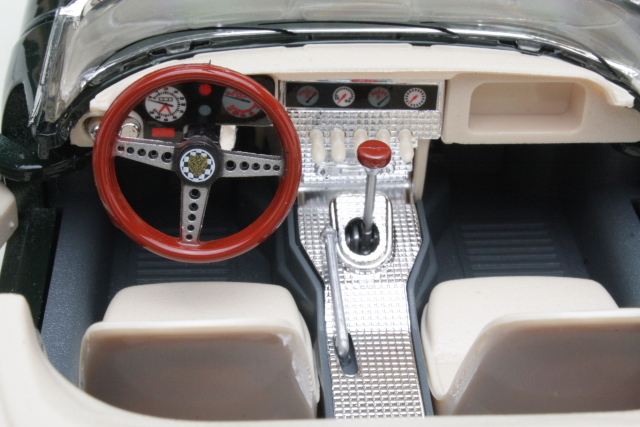 Jaguar E-Type Cabrio 1961, tummanvihreä
