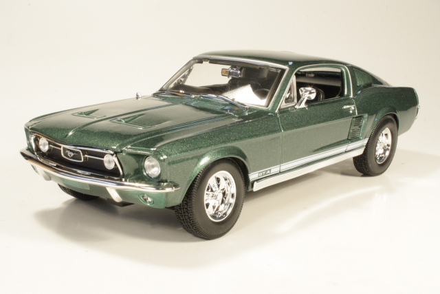 Ford Mustang Fastback 1967, vihreä