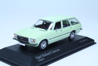 Opel Rekord D Caravan 1975, vihreä
