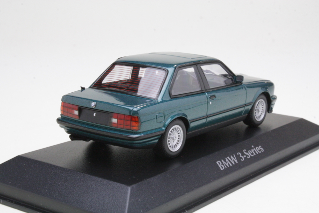 BMW 3-series (e30) 1989, vihreä