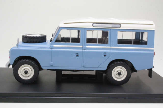 Land Rover series 3 109 1980, sininen