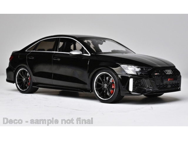 Audi RS3 Limousine 2022, musta