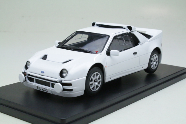 Ford RS200 1984, valkoinen