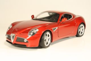 Alfa Romeo 8C Competizione 2007, punainen