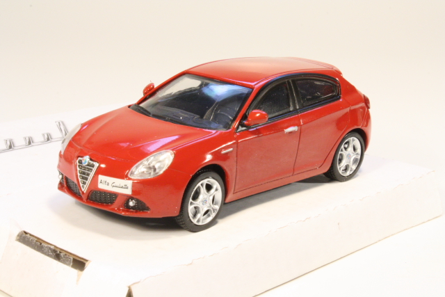 Alfa Romeo Giulietta 2010, punainen