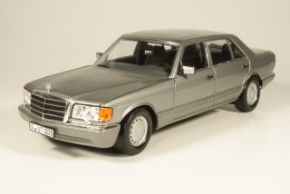 Mercedes 560SEL (w126) 1985, harmaa