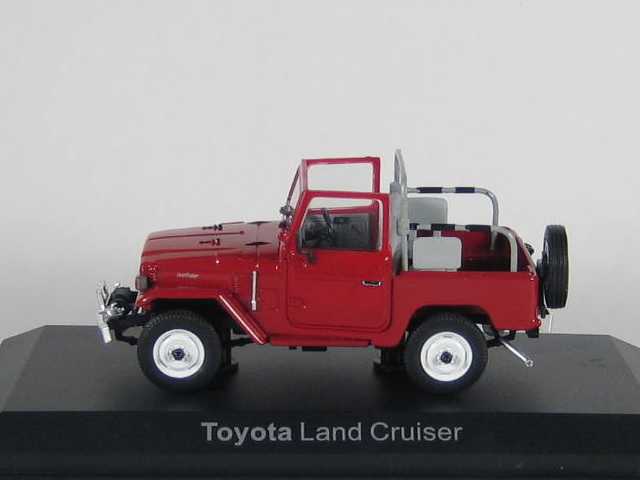 Toyota Land Cruiser BJ40 1974, punainen