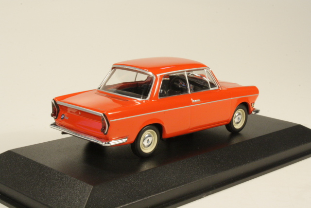 BMW 700LS 1960, punainen