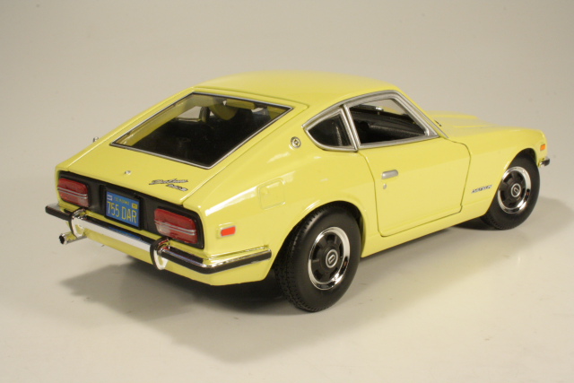 Datsun 240Z 1971, keltainen