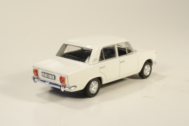 Fiat 125P, valkoinen
