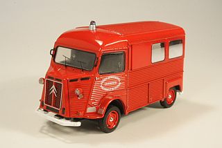 Citroen HY 1969 Ambulanssi, punainen