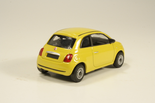 Fiat 500 2007, keltainen