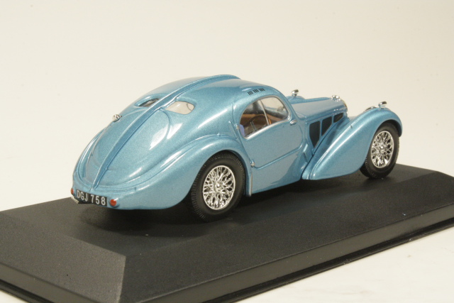 Bugatti 57 SC Atlantic 1937, sininen
