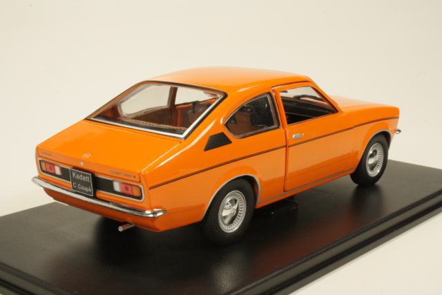 Opel Kadett C Coupe 1973, oranssi