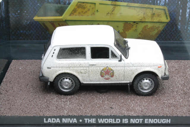 Lada Niva 1986, valkoinen