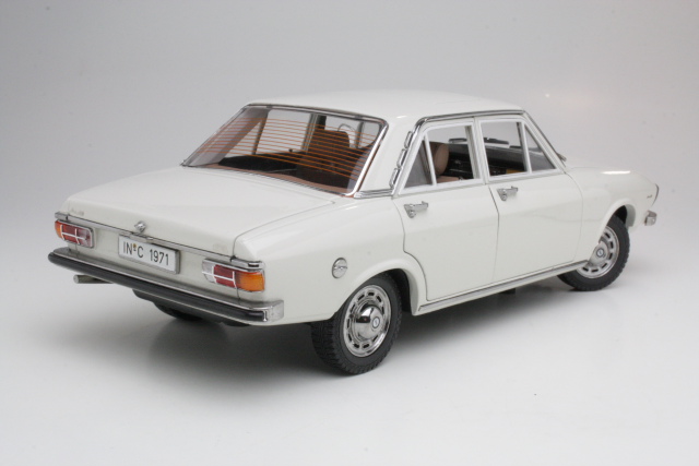 Audi 100 1971, valkoinen