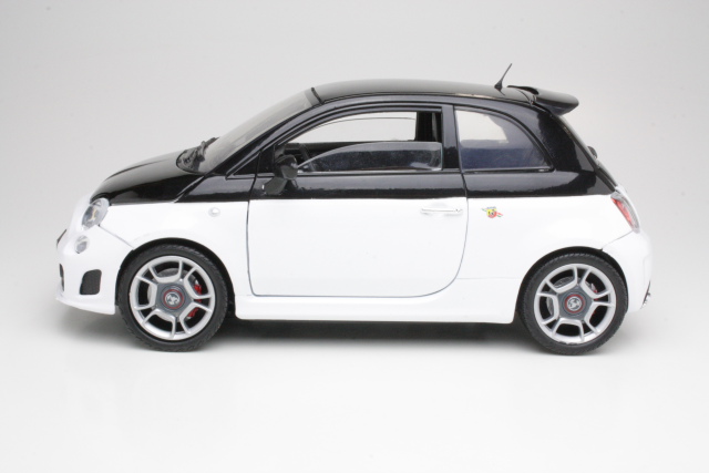 Fiat 500 Abarth, valkoinen/musta