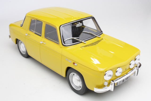 Renault 8S 1967, keltainen