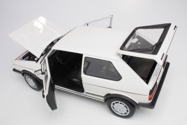 VW Golf 1 GTi 1983, valkoinen