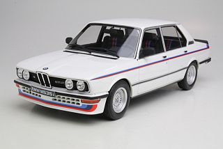 BMW M535i (E12), valkoinen