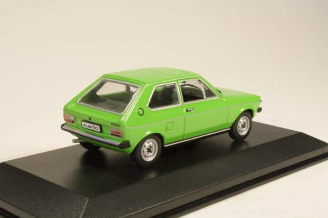 Audi 50 1975, vihreä