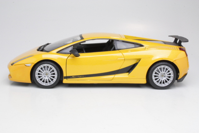 Lamborghini Gallardo Superleggera, keltainen