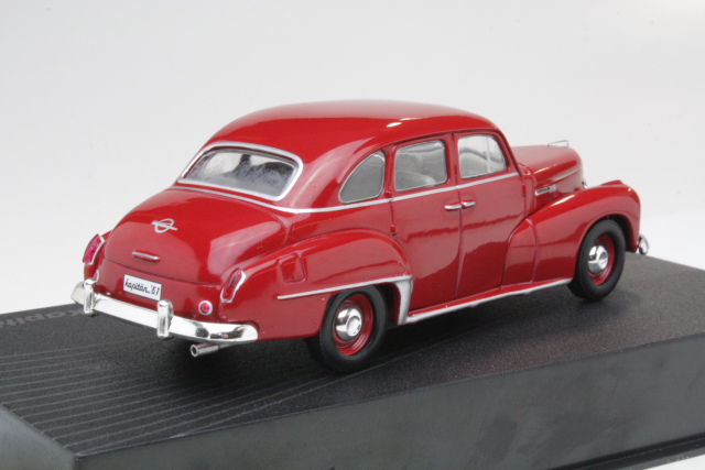 Opel Kapitan 1951, punainen