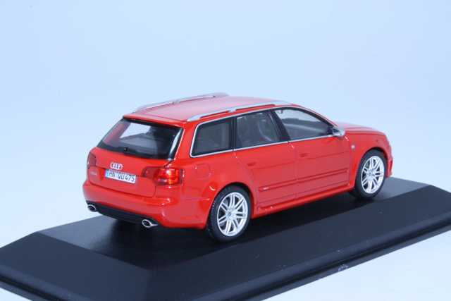 Audi RS4 Avant 2005, red [Minichamps] - 29,95€ : Automodels, Scale