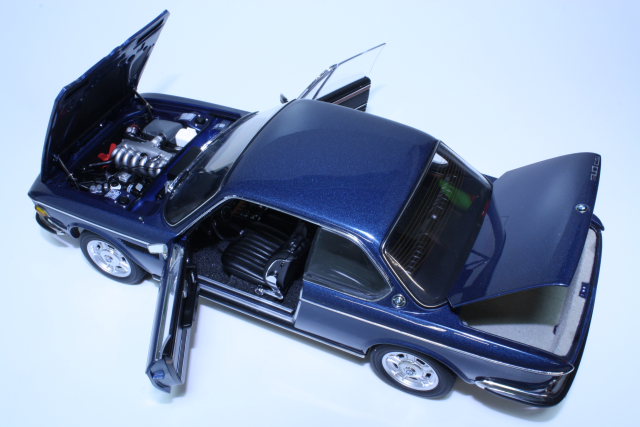 BMW 3.0 CSi 1971, dark blue [AA70672] - 84,95€ : Automodels, Scale