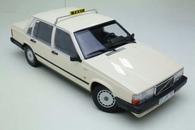 Modèle réduit Volvo 740 Gl – 1986 – Taxi Germany 1/18