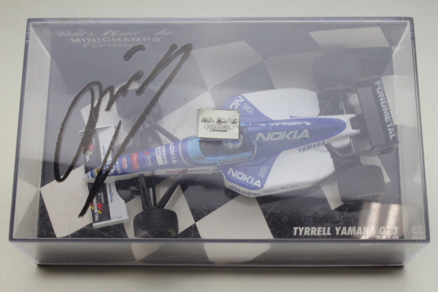 Tyrrell Yamaha 023, F1 1995, M.Salo, no.4 SIGNED [430950004-S (#H