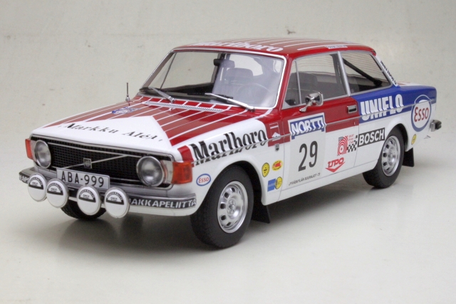 Volvo 142 1973 röd - skala 1:18