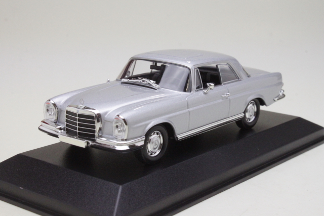 Minichamps 1:43 Mercedes-Benz 280 SE 3.5 Coupé 1970 – Silver (940038120) | Die-cast Model Araba