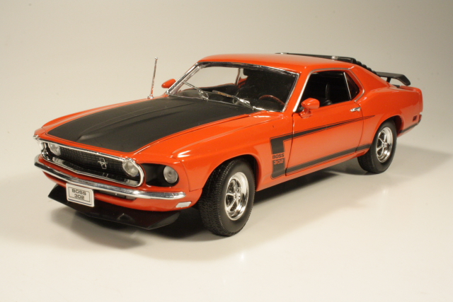 FORD MUSTANG FASTBACK 1967 NOIR/ROUGE