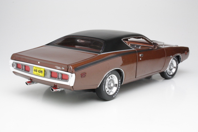 Dodge Charger Super Bee 1971, dark brown