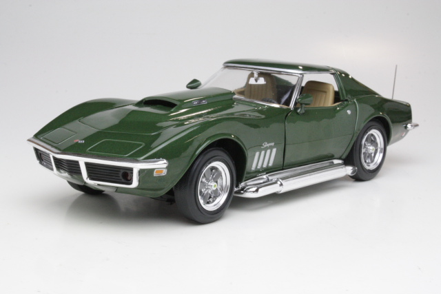 Chevrolet Corvette C3 Stingray 482 1969, tummanvihreä