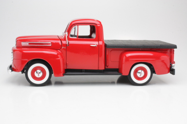 Ford F-1 Pick-Up 1948, punainen - Sulje napsauttamalla kuva