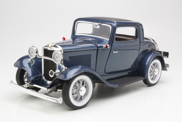 Ford 3-Window Coupe 1932, blue